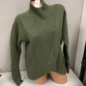 Saks Fifth Avenue cashmere sweater green olive large
